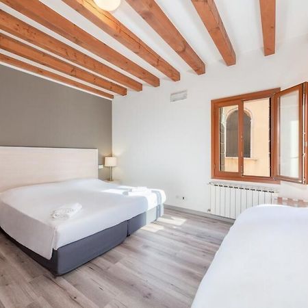 B And B Casanova Ai Tolentini Velence Kültér fotó